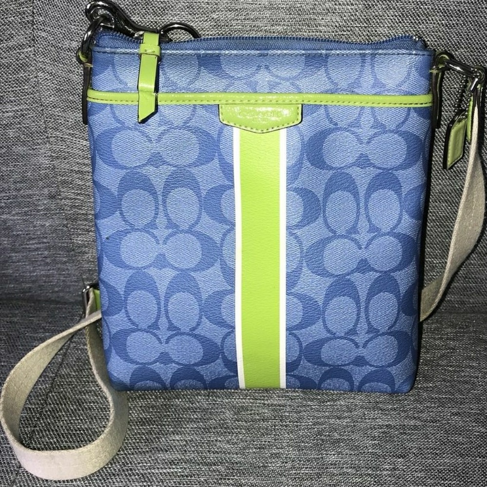 💚💙Coach Crossbody💙💚